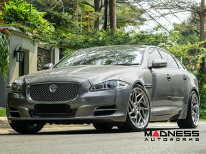 Jaguar XJ Custom Wheels - CG-209T (3 Piece) by Vossen - Space Gray