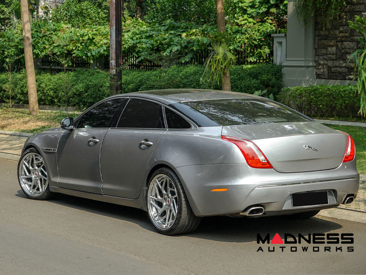 Jaguar XJ Custom Wheels - CG-209T (3 Piece) by Vossen - Space Gray
